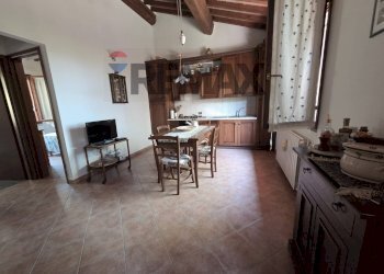 Sala da pranzo - Four-room apartment Via del Castelluccio
 
9, Monteverdi Marittimo - photo 14