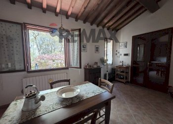 Sala da pranzo - Four-room apartment Via del Castelluccio
 
9, Monteverdi Marittimo - photo 15
