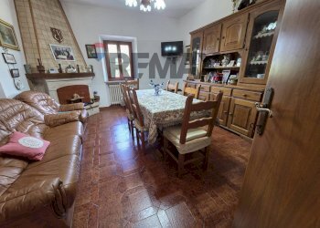 Sala da pranzo - Casa indipendente Via Castagnetana
 
23, Monteverdi Marittimo - foto 18