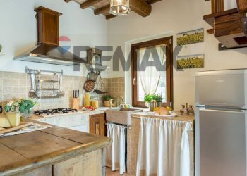 Cucina - Rustic Montegiovi, Castel del Piano - photo 9