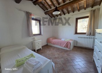 Camera / camera da letto - Rustic Montegiovi, Castel del Piano - photo 22