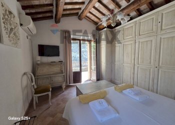 Camera / camera da letto - Rustic Montegiovi, Castel del Piano - photo 23
