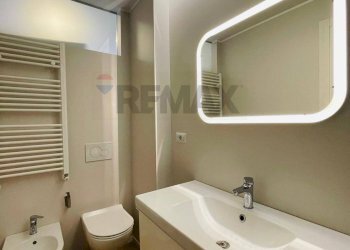 Bagno - Three-room apartment VIA CESARE BATTISTI
 
35, San Donato Milanese - photo 12