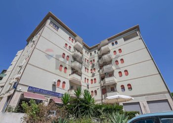Edificio all\'aperto - Appartamento via di villa Ortisi
 
26, Siracusa - foto 3