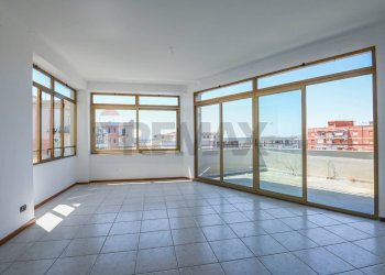 Stanza vuota - Appartamento via di villa Ortisi
 
26, Siracusa - foto 7
