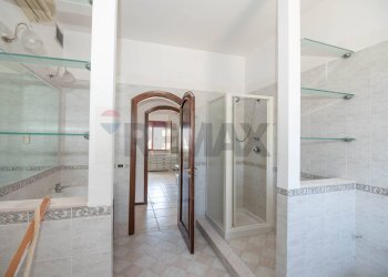 Bagno - Appartamento via di villa Ortisi
 
26, Siracusa - foto 26