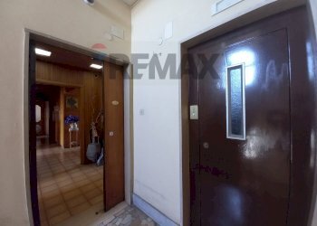 Hall / corridoio - Apartment Viale Beneduce
 
2, Caserta - photo 4