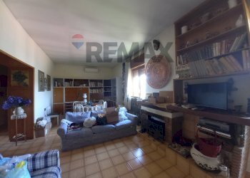 Soggiorno - Apartment Viale Beneduce
 
2, Caserta - photo 10