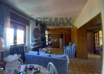 Sala da pranzo - Apartment Viale Beneduce
 
2, Caserta - photo 14