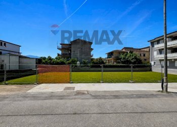 Edificio all\'aperto - Terreno edificabile via E. FERMI
SNC, Vairano Patenora - foto 3