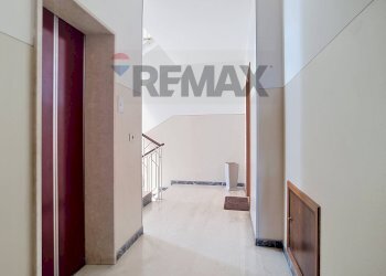 Hall / corridoio - Apartment Via Luigi Einaudi
 
23, Conegliano - photo 28