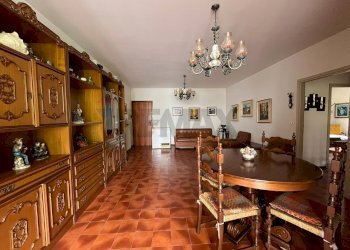 Sala da pranzo - Trilocale via Colle gallo
 
14, Albino - foto 6