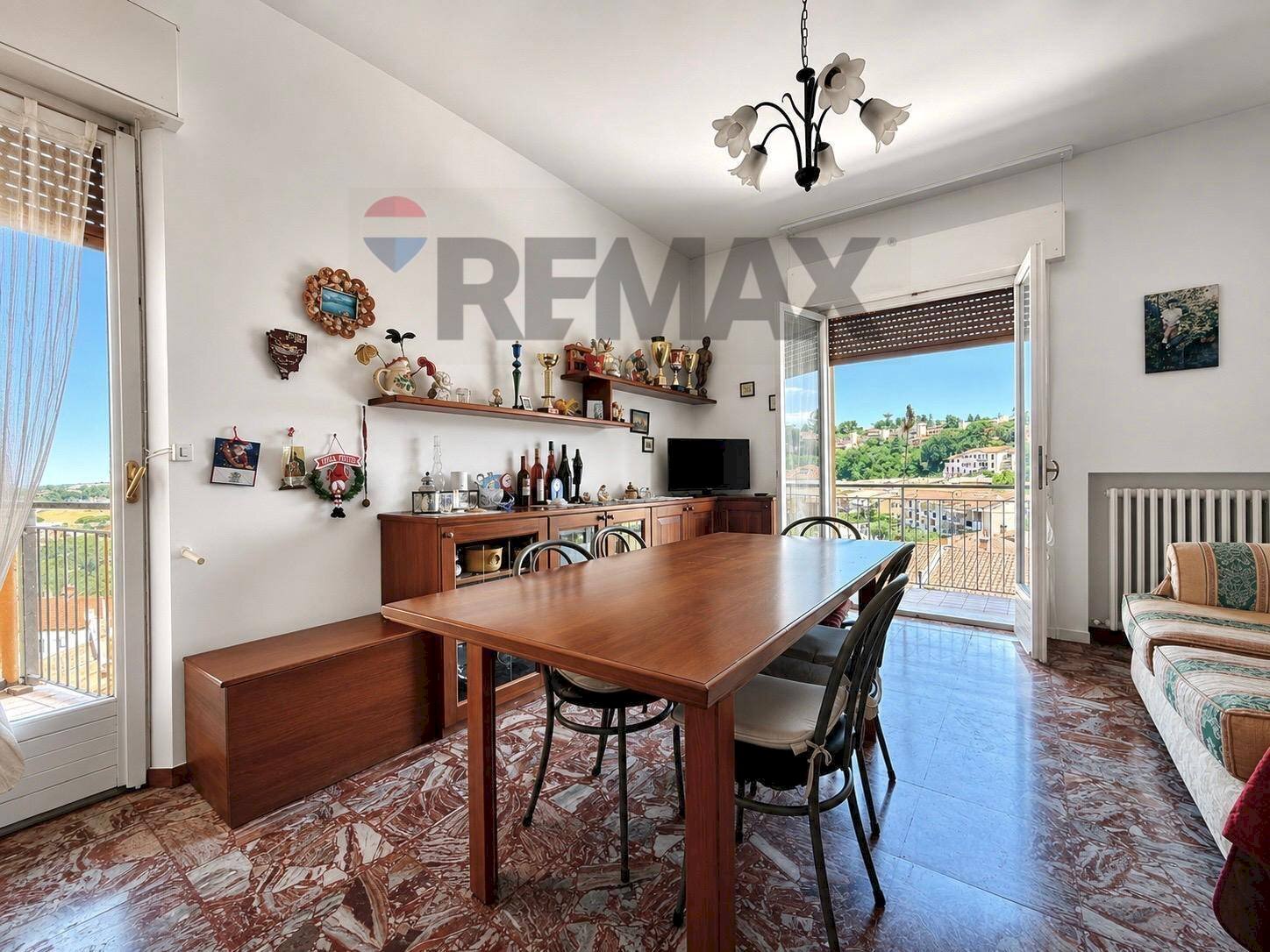 Sala da pranzo - Apartment Alcide de Gasperi
 
25, Agugliano - photo 3