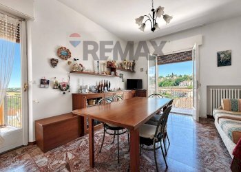 Sala da pranzo - Apartment Alcide de Gasperi
 
25, Agugliano - photo 3