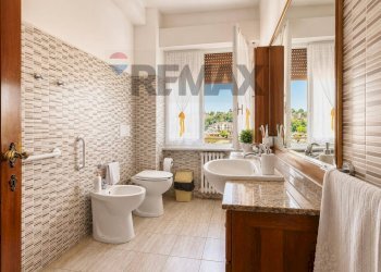 Bagno - Apartment Alcide de Gasperi
 
25, Agugliano - photo 9
