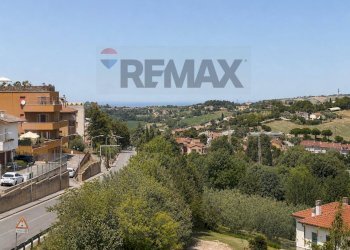 Edificio all\'aperto - Apartment Alcide de Gasperi
 
25, Agugliano - photo 12