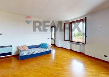 Soggiorno - Three-room apartment VIA FABIO FILZI
 
10, Pavia - photo 11