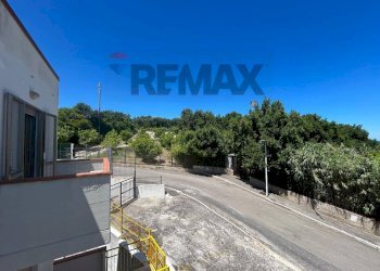 Edificio all\'aperto - Bilocale Località Santa Barbara
 
22, Rodi Garganico - foto 6