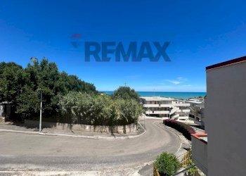 Edificio all\'aperto - Bilocale Località Santa Barbara
 
22, Rodi Garganico - foto 7
