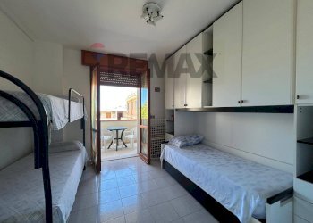 Camera / camera da letto - Bilocale Localtà santa barbara
 
snc, Rodi Garganico - foto 4