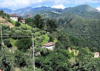Vista delle montagne - Casa semi indipendente VIA DELLA ROCCA
 
5, Coreglia Antelminelli - foto 12