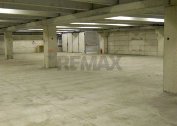 Parcheggio - Locale Commerciale VIA CARNIA
 
6, Meda - foto 4