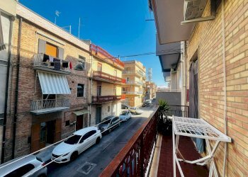 Foto 4 - Three-room apartment VIA PERICLE TERLIZZI
 
13, Lucera - photo 4