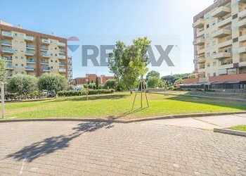 Edificio all\'aperto - Bilocale Via Capo Dell'argentiera
46, Roma - foto 35