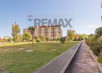 Edificio all\'aperto - Bilocale Via Capo Dell'argentiera
46, Roma - foto 36