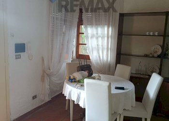 Sala da pranzo - Semi-detached house via appia
 
134, Formia - photo 3