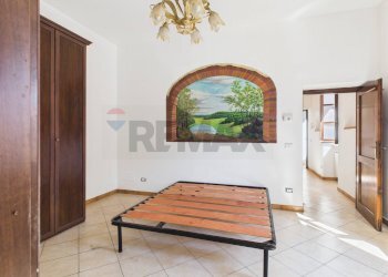 Camera / camera da letto - Two-room apartment Piazza Pietro Cammerinesi
 
6, Formello - photo 12