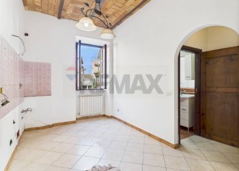 Stanza vuota - Two-room apartment Piazza Pietro Cammerinesi
 
6, Formello - photo 13
