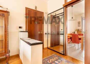 Hall / corridoio - Trilocale VIA SABOTINO
 
6, Brugherio - foto 10
