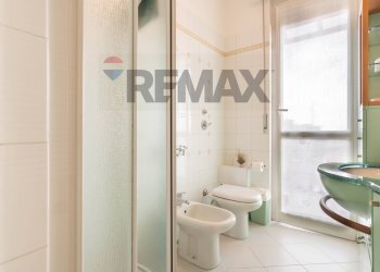 Bagno - Trilocale VIA SABOTINO
 
6, Brugherio - foto 25