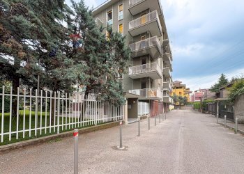 Edificio all\'aperto - Trilocale VIA SABOTINO
 
6, Brugherio - foto 37