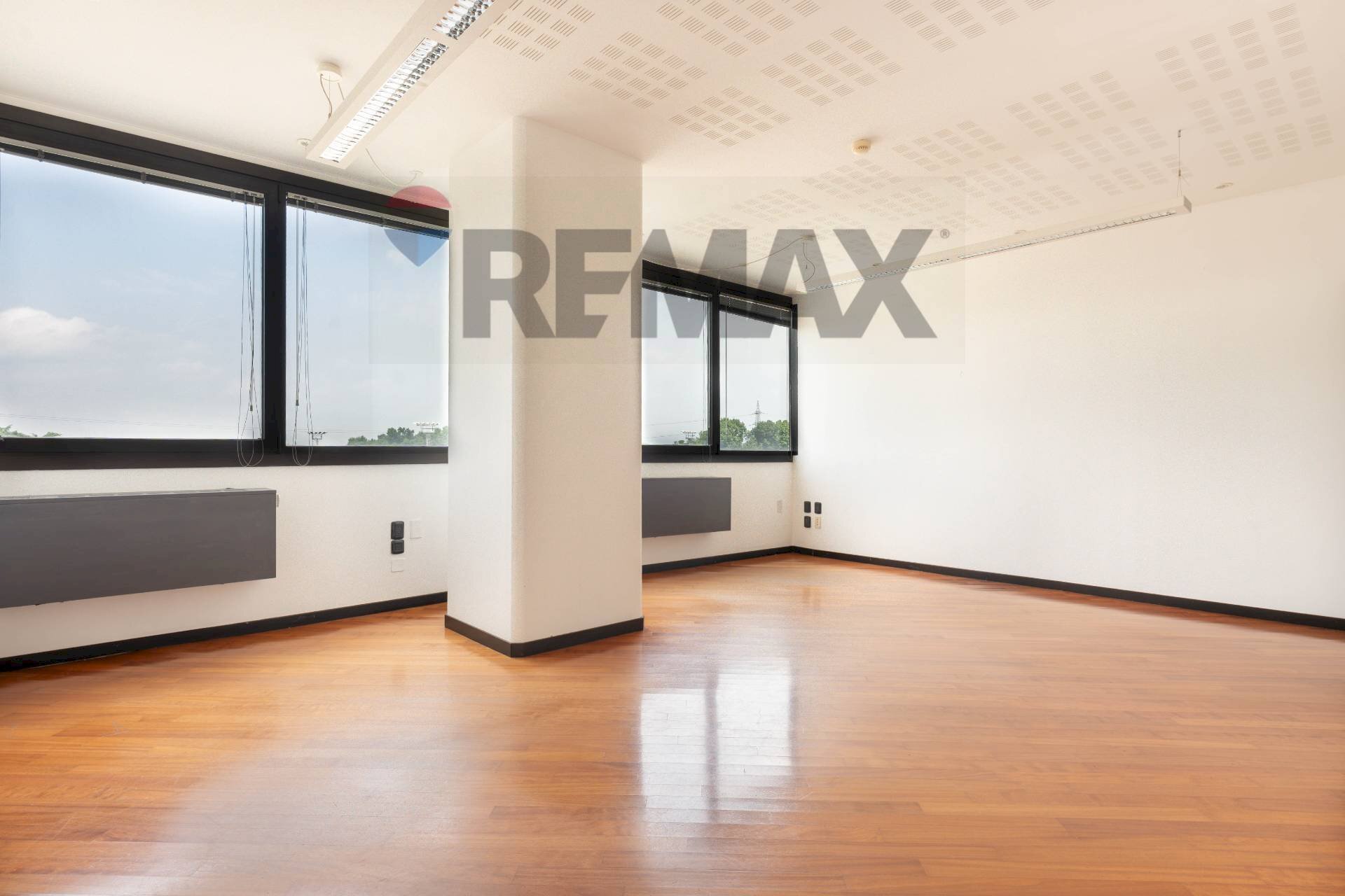 Stanza vuota - Ufficio Viale Bortolomeo Colleoni
25, Agrate Brianza - foto 2