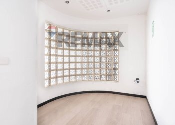 Stanza vuota - Ufficio Viale Bortolomeo Colleoni
 
25, Agrate Brianza - foto 8