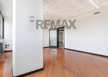 Stanza vuota - Ufficio Viale Bortolomeo Colleoni
 
25, Agrate Brianza - foto 13