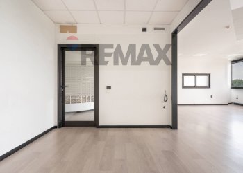 Stanza vuota - Ufficio Viale Bortolomeo Colleoni
 
25, Agrate Brianza - foto 19