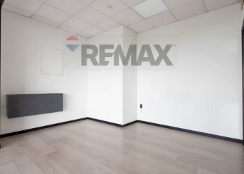 Stanza vuota - Ufficio Viale Bortolomeo Colleoni
 
25, Agrate Brianza - foto 20