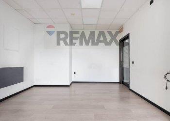 Stanza vuota - Ufficio Viale Bortolomeo Colleoni
 
25, Agrate Brianza - foto 21