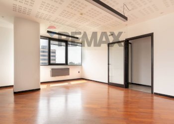 Stanza vuota - Ufficio Viale Bortolomeo Colleoni
 
25, Agrate Brianza - foto 25
