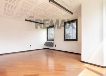 Stanza vuota - Ufficio Viale Bortolomeo Colleoni
 
25, Agrate Brianza - foto 27