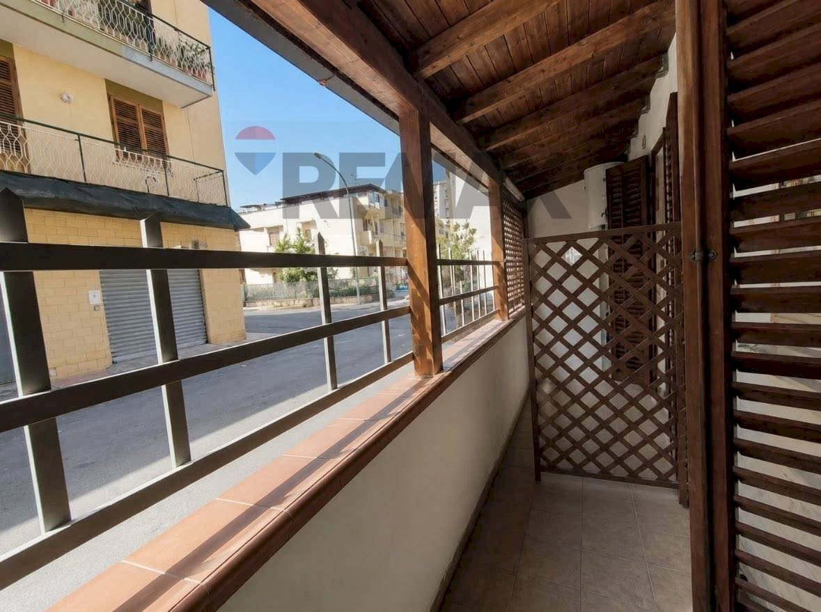 Balcone - Appartamento via Pitrè
 
24, Ficarazzi - foto 2