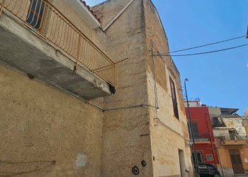 Edificio all\'aperto - Independent house Via Augusta
 
30, Casteldaccia - photo 2