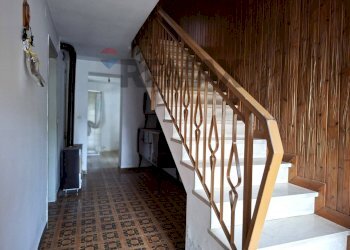 Scale - Semi-detached house Via Presti
 
45, Moriago della Battaglia - photo 9