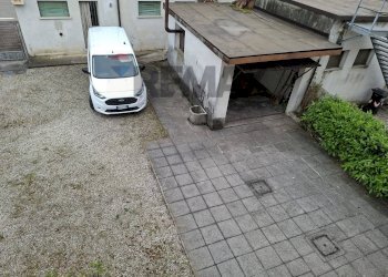 Parcheggio - Semi-detached house Via Presti
 
41, Moriago della Battaglia - photo 35