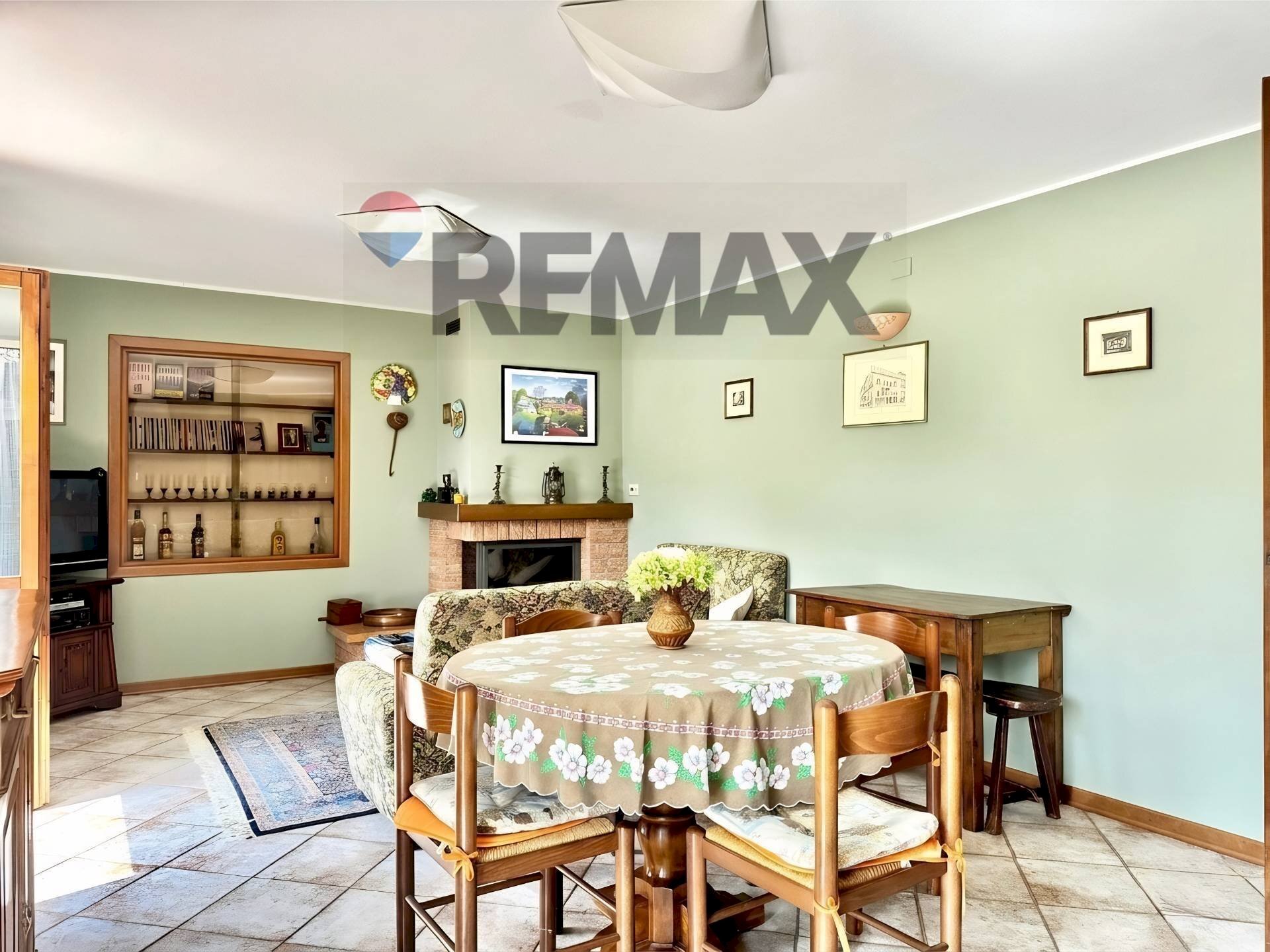 Sala da pranzo - Quadrilocale Via Canderietta
14, Casina - foto 3