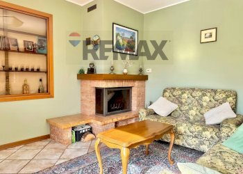 Soggiorno - Quadrilocale Via Canderietta
14, Casina - foto 7