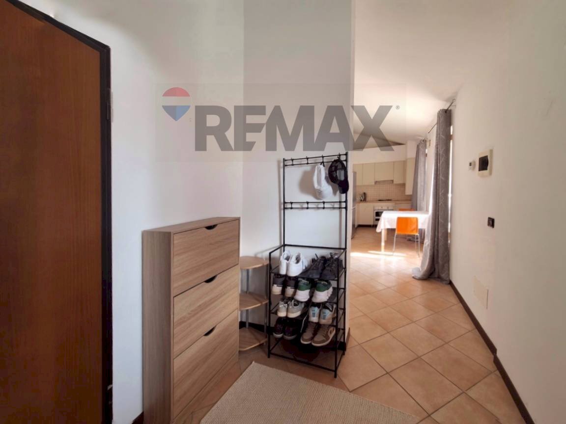 Hall / corridoio - Two-room apartment VIA PARINI
3, Tradate - photo 3